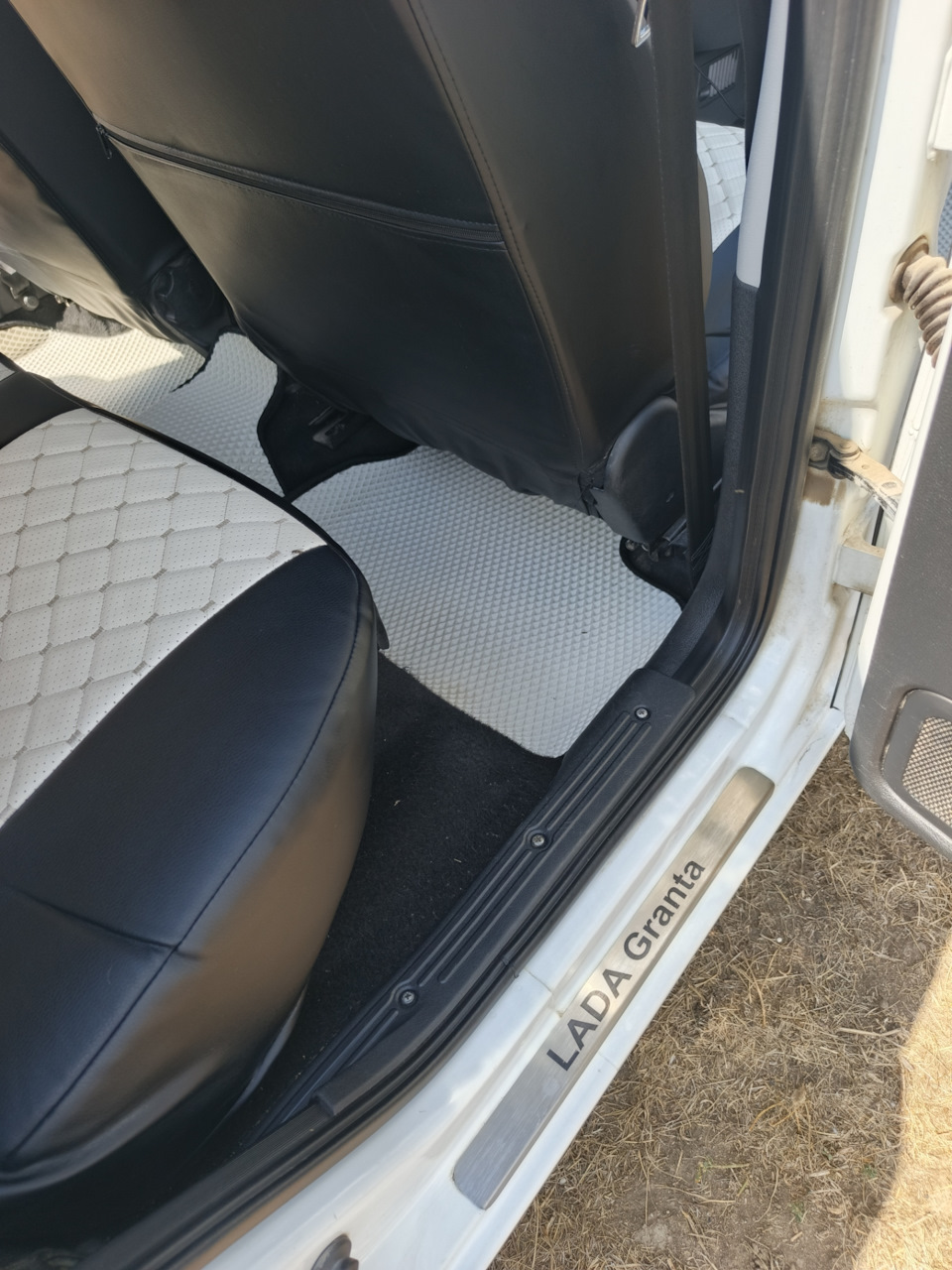 Фото в бортжурнале Lada Гранта Лифтбек (1G)