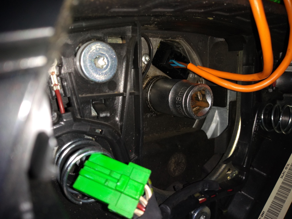 Замена датчика SAS (ошибки Antiskid service required, Antiskid