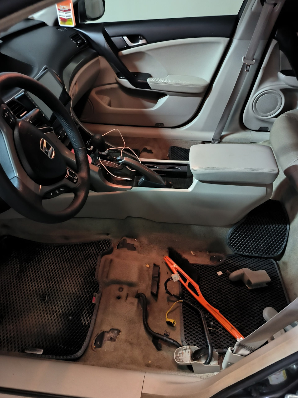 9 — Honda Accord (8G)