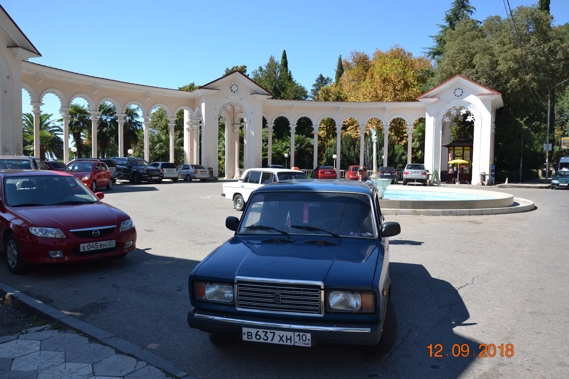 Аренда с выездом в абхазию. ВАЗ 2107 Абхазия. Номера в Абхазии на автомобиле. Крутые авто Абхазия. Самые популярные машины в Абхазии.