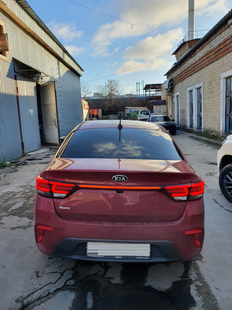 Моно бровь как на ауди) или сабля с подсветкой — KIA Rio (4G), 1,6 л, 2019  года | стайлинг | DRIVE2