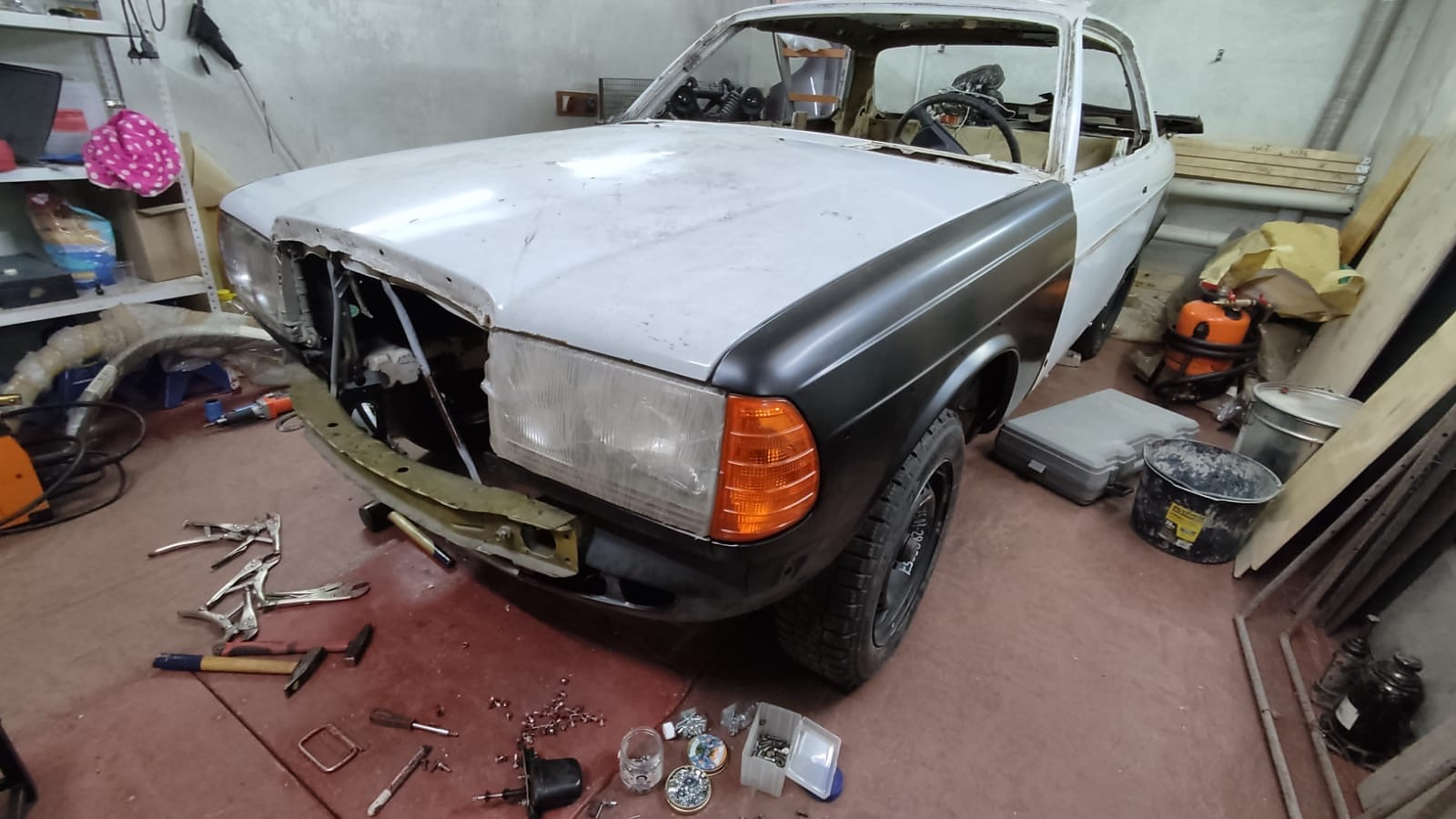 Mercedes-Benz W123 2.5 бензиновый 1979 | 𝖂𝖆𝖑𝖐𝖎𝖓𝖌 𝕯𝖊𝖆𝖉 на DRIVE2