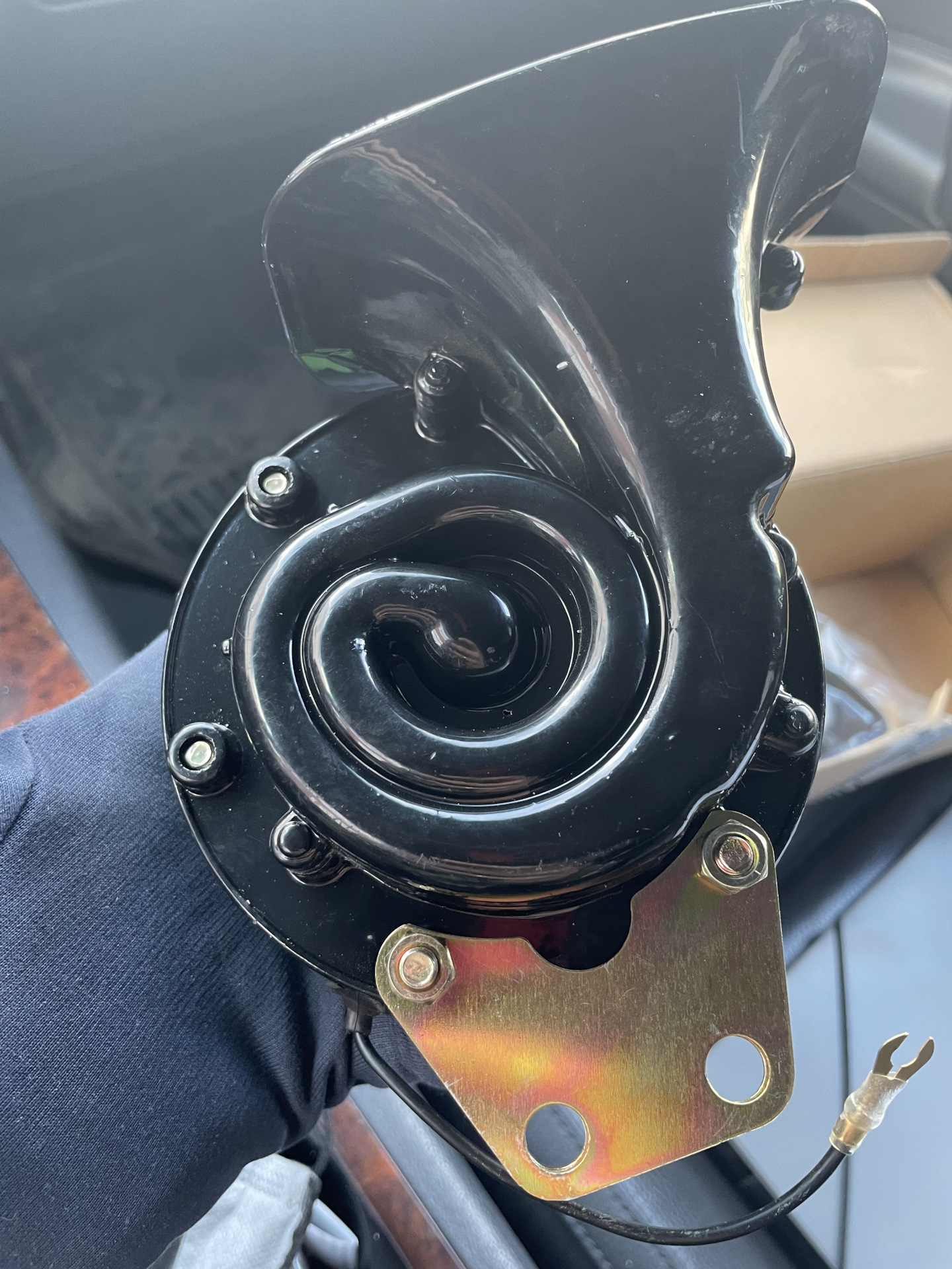 Big horn 🔊.Громкий клаксон. — Volkswagen Touareg (1G), 3,6 л, 2008 года ...