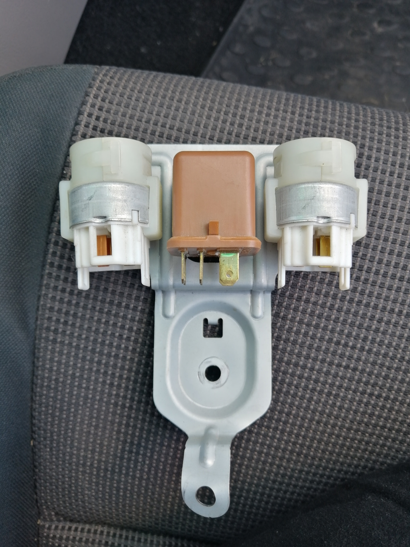 Дубль №3. Замена реле бензонасоса forester sg. — Subaru Forester (SG ...