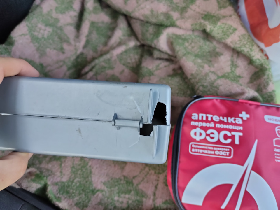 Чем заклеить хром на авто