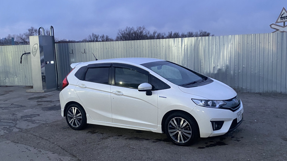 Скрип в дверях, шумо-виброизоляция 🤫🎶 — Honda Fit (3G), 1,5 л, 2014 ...