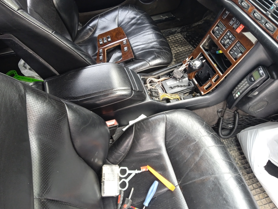 Фото в бортжурнале Mercedes-Benz S-Class (W140)