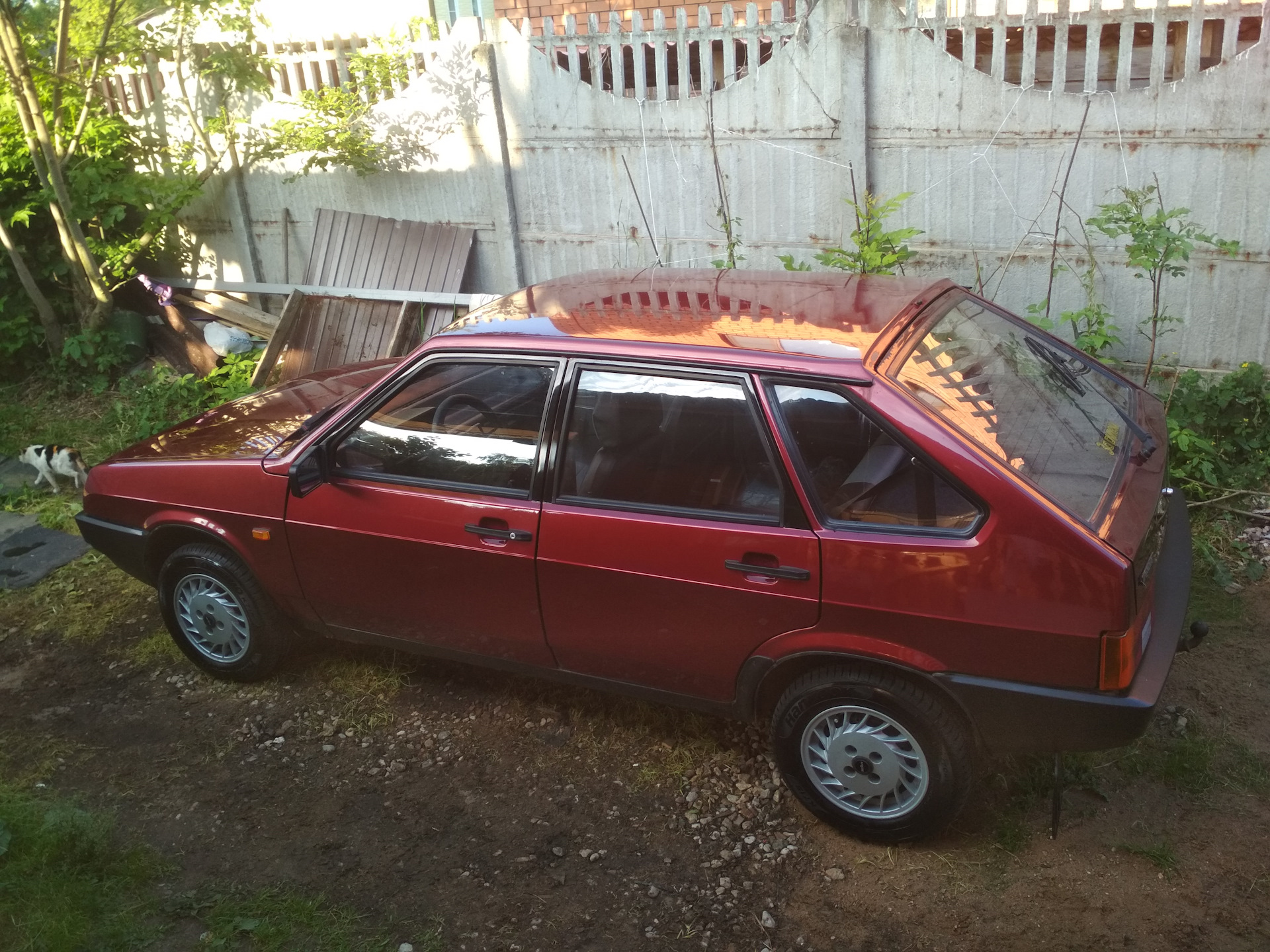 127 127 127 цвет. Ваз 2108 триумф. Краска карандаш для авто спелая вишня 127/80. Цвет марсала cmyk. 127 вишня краска.