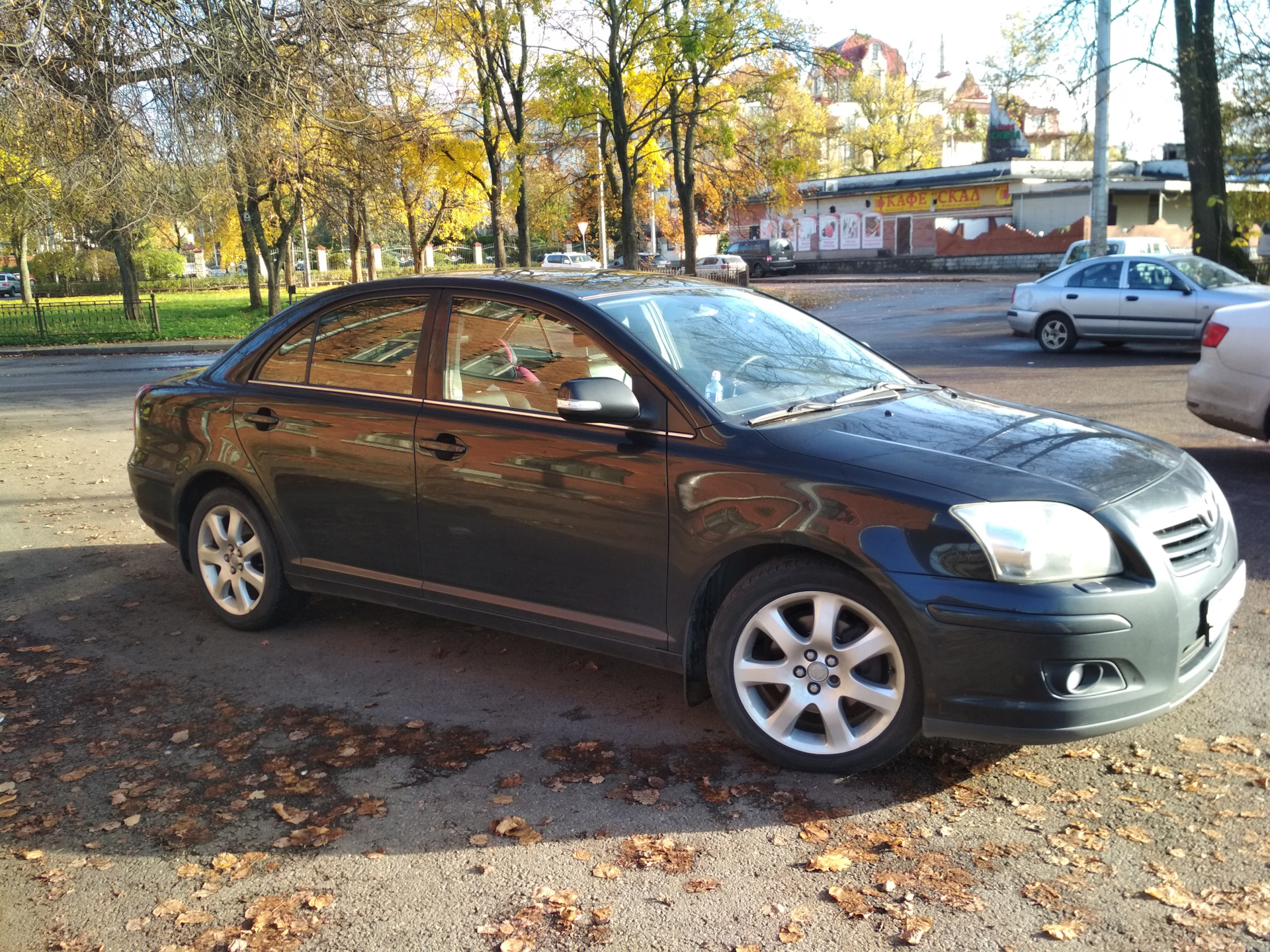 Avensis 2007, АТ 2,0. Пинается при движении задним ходом. — DRIVE2