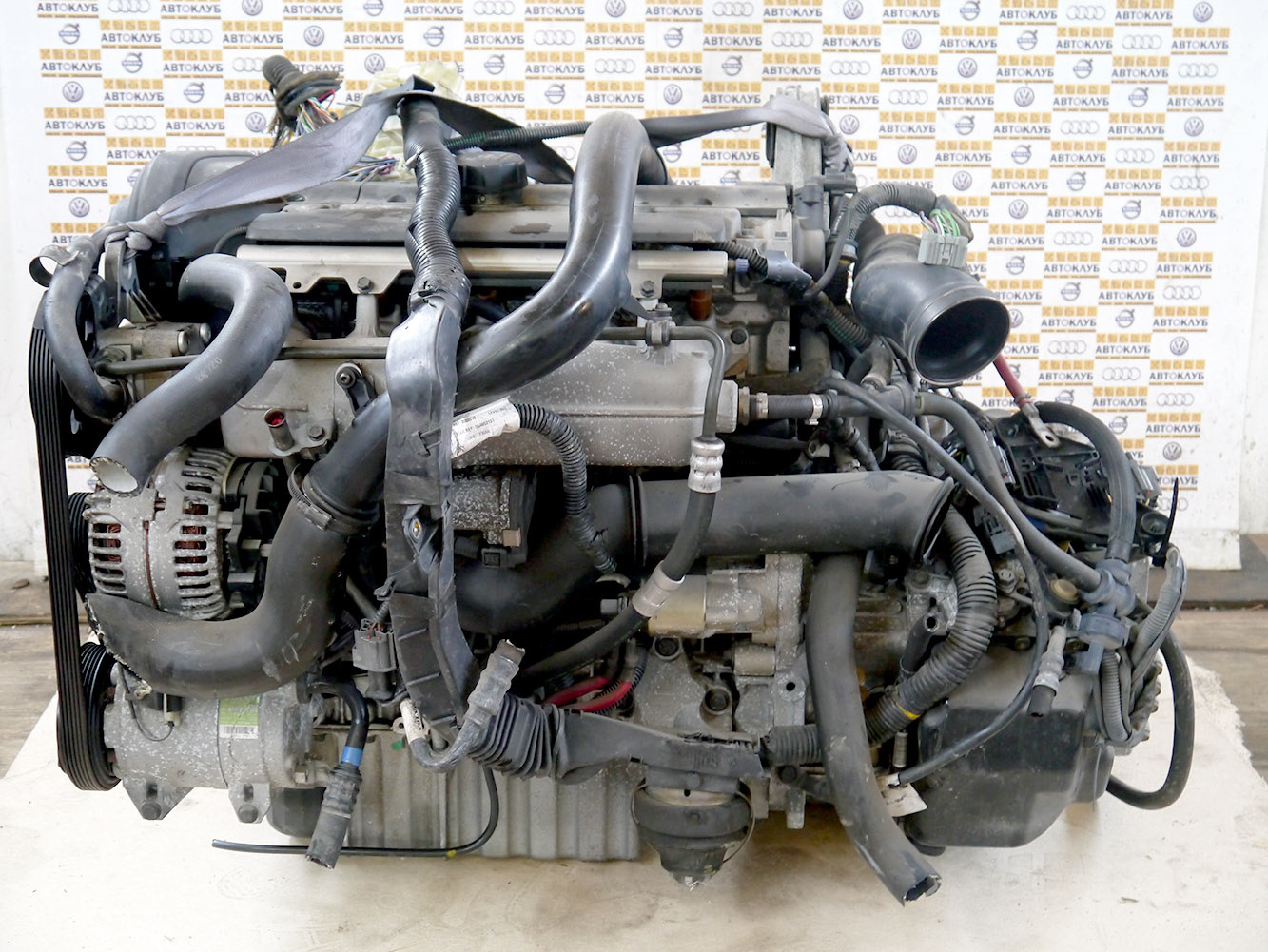 Купить двигатель хс90. Volvo b5254t. B5254t2 мотор. Двигатель Вольво хс70 2.4 дизель. Двигателя на Вольво ХС-70.