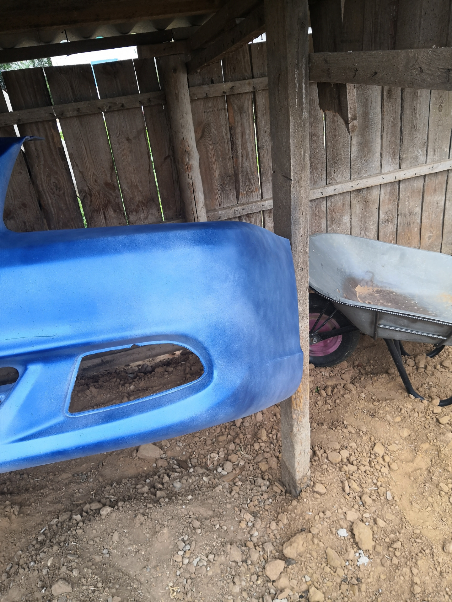 Покраска бампера с баллончика. Покраска нижней части бампера в черный ...