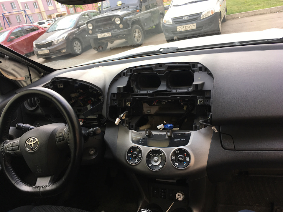 Дребезг в панели — DRIVE2