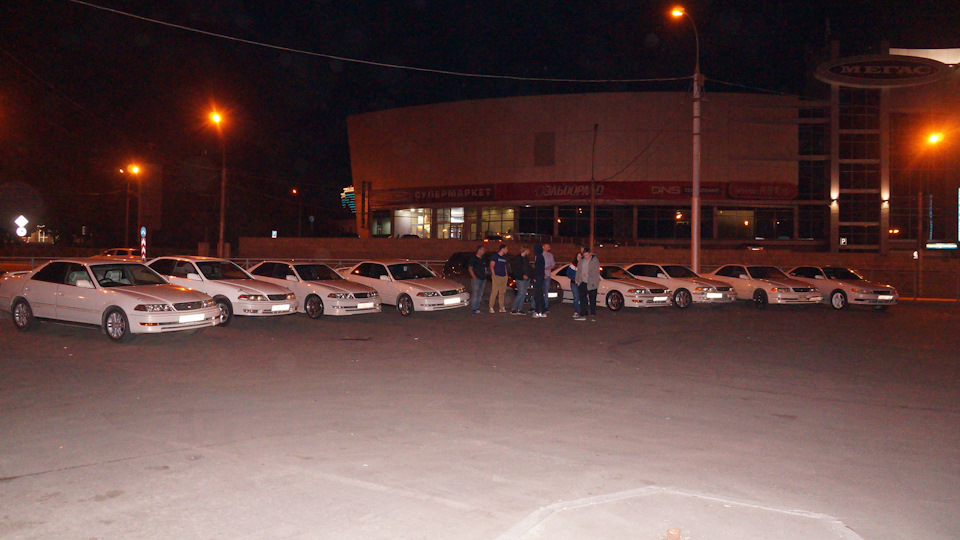 Toyota Mark II Beams