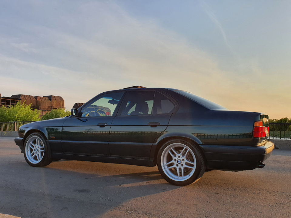 Фото в бортжурнале BMW 5 series (E34)