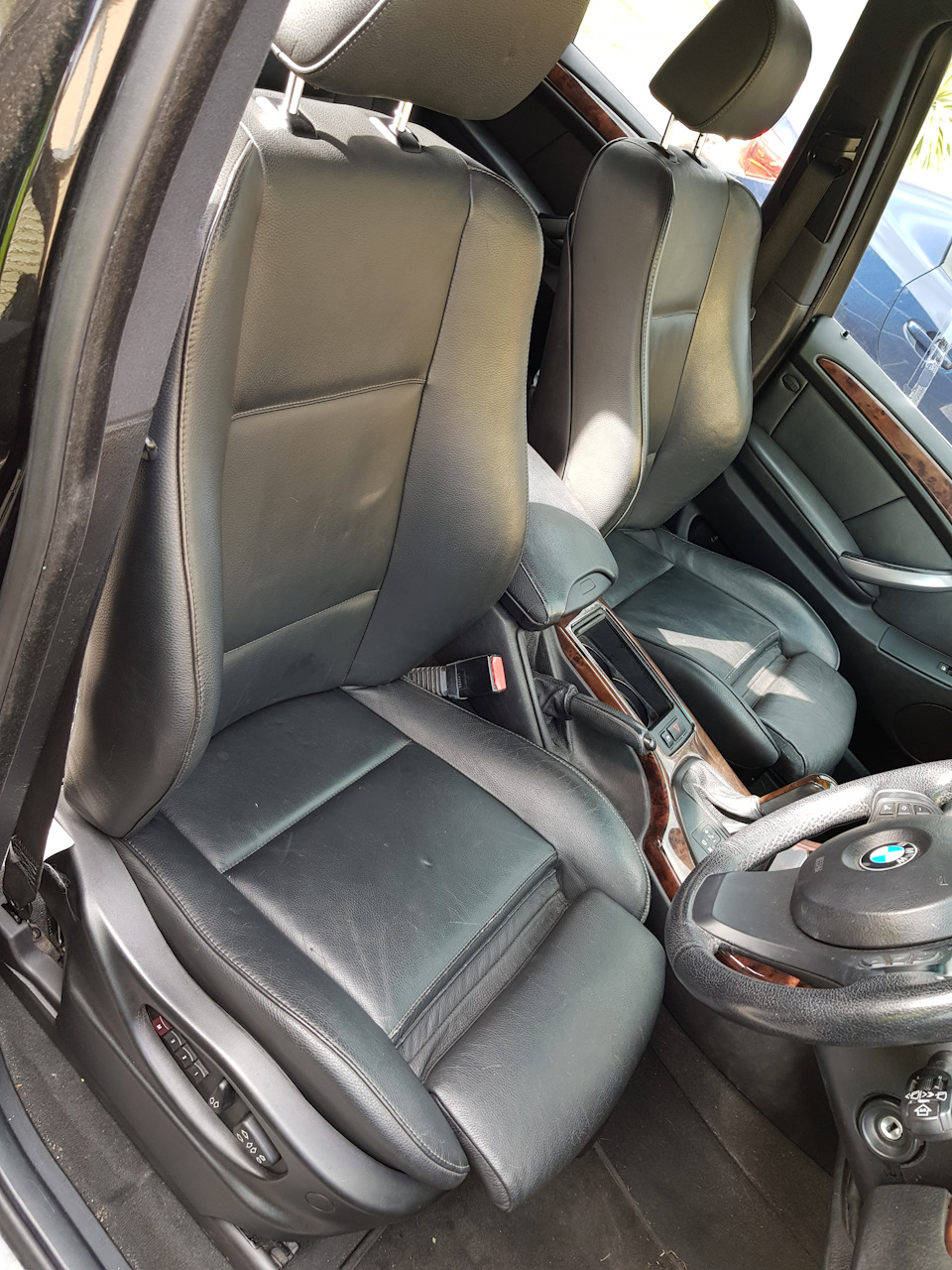 Сиденья санта фе 2. Сиденье санта фе 2. Santa fe 4 3 ряд сидений. Сиденье санта фе 2. Сиденье хендай санта фе.