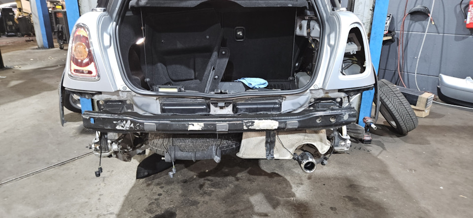 Дооснащение штатным PDC Mini R56 — MINI One Mk II, 1,6 л, 2007 года ...