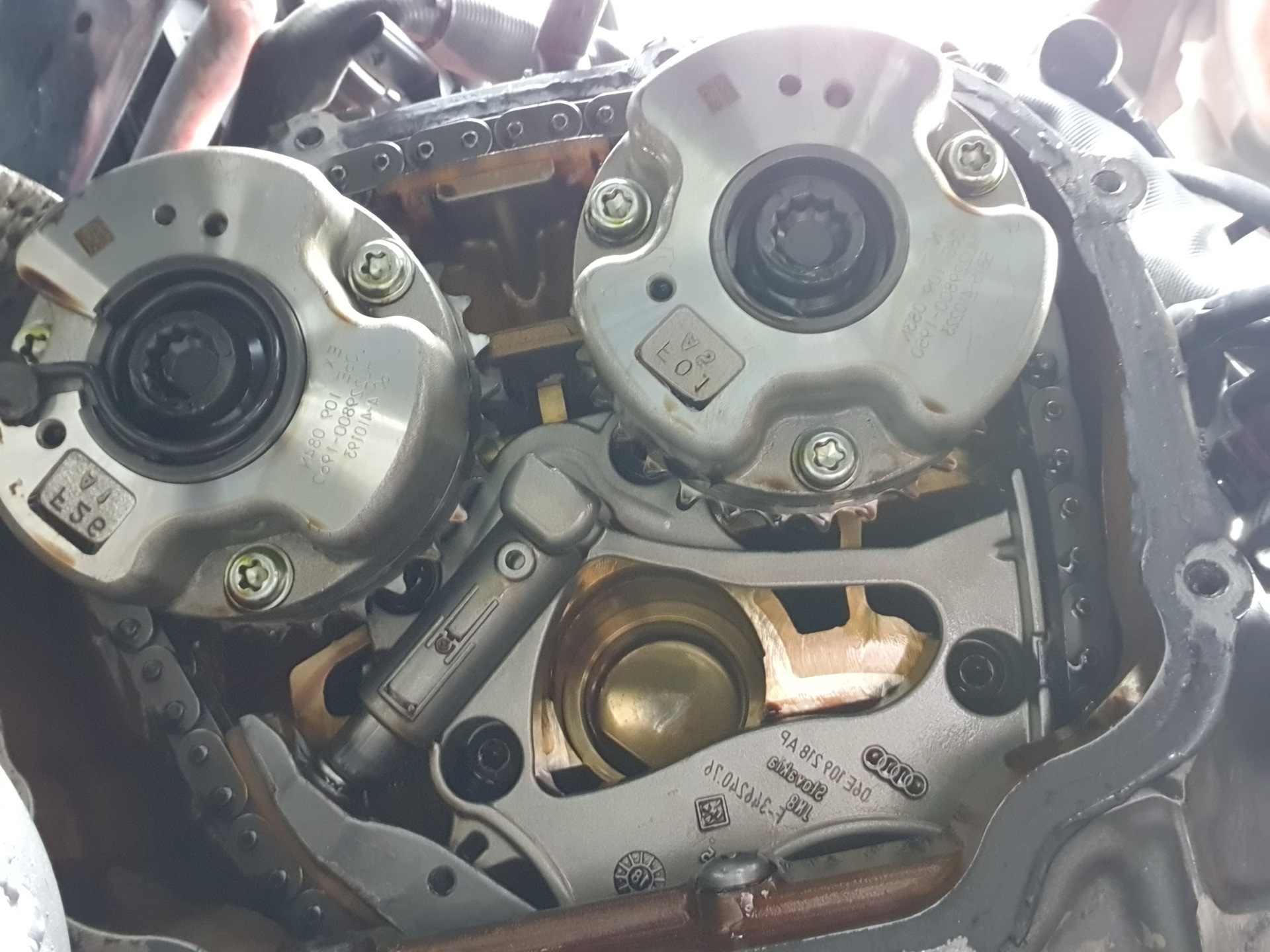 Ауди а6 2.8 fsi. CHVA 2.8 FSI. 06e109218ap. Смотровые окна ГРМ CCDA 2,8 FSI. P001800 Audi a6 c7 2.8 FSI фазорегулятора.
