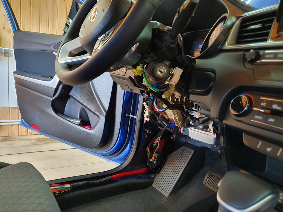 Установка Активного Сабвуфера — KIA Ceed (3G), 1,6 л., 2019 года ...