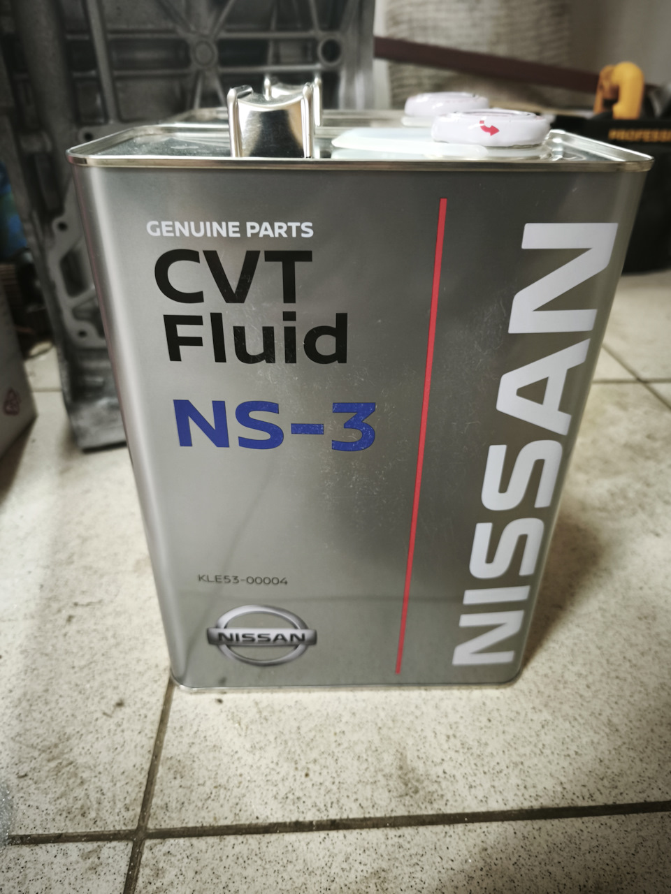 Оригинальная жидкость ns-3 вариатора — Nissan X-Trail III (t32). Запчасти на фото: NS3, KLE5300004