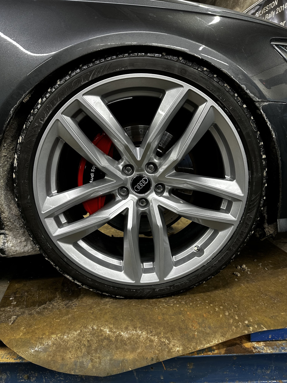 Фото в бортжурнале Audi A6 Avant (C7)