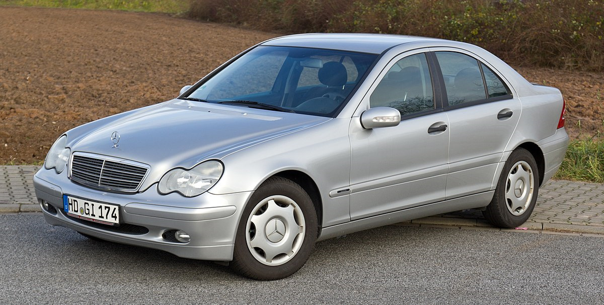 Mercedes Benz w203 зад