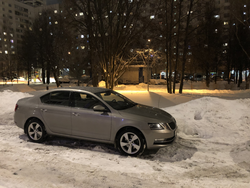 04.01.2022 замена батарейки в ключе — Skoda Octavia Mk3, 1,8 л., 2017 ...