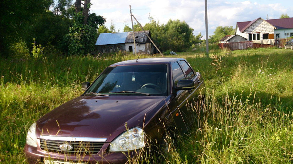 Lada Приора Седан На рычагах