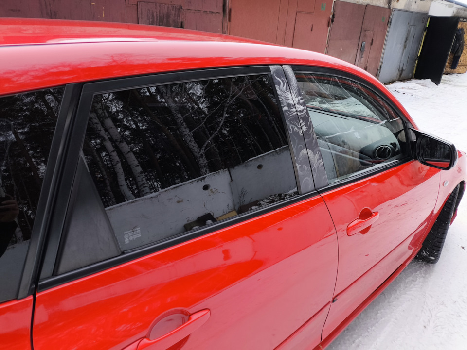 Дракон на стойке — Mazda 3 (1G) BK