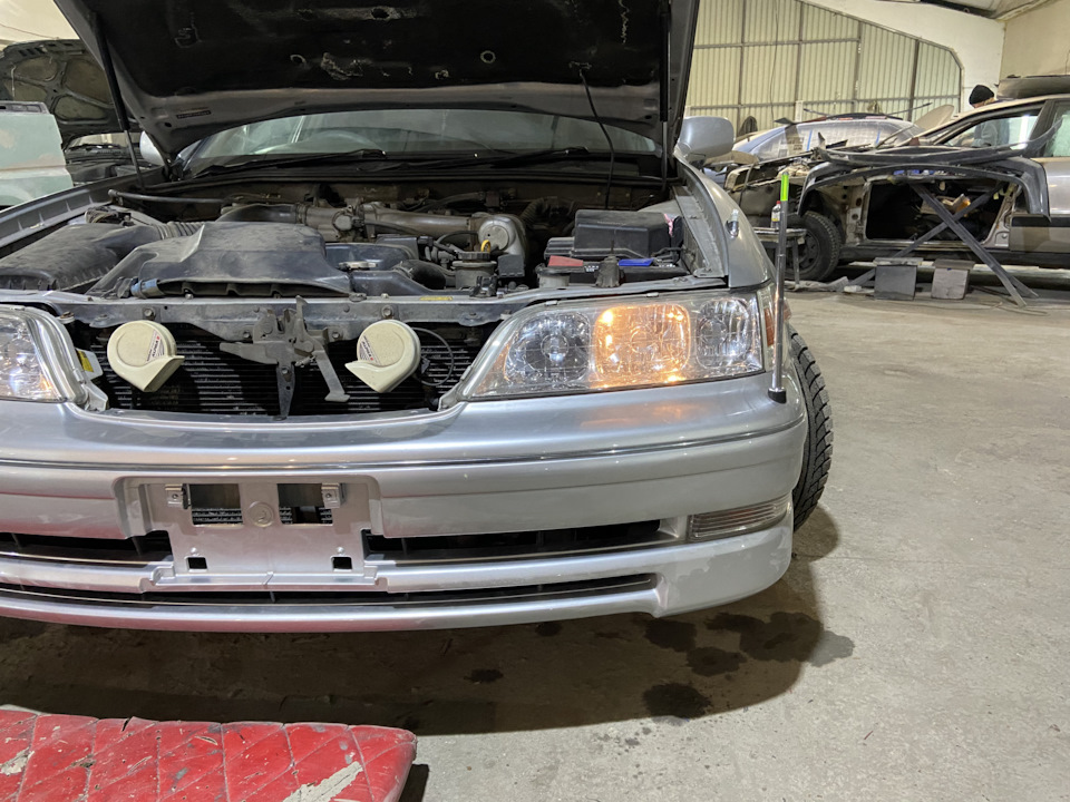 Установка габаритной антенны — Toyota Mark II (100), 2,5 л, 1996 года ...