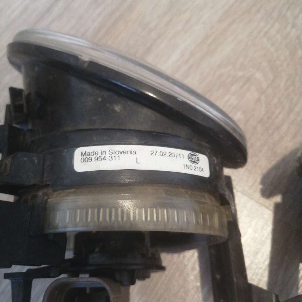 противотуманные фары на Volkswagen Golf Mk6, Volkswagen Jetta VI ...