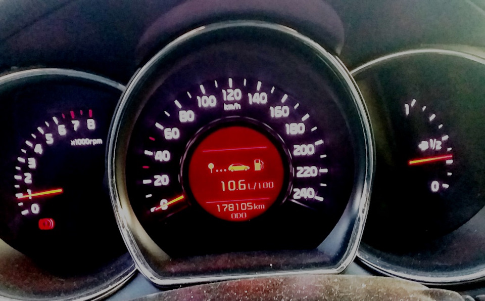 178100 км — KIA Ceed SW (2G)
