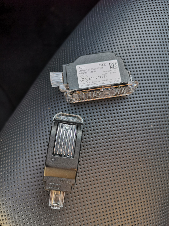 Подсветка порога на Audi A8 (D4), Audi A7 Sportback (2G), Audi A5 (2G ...