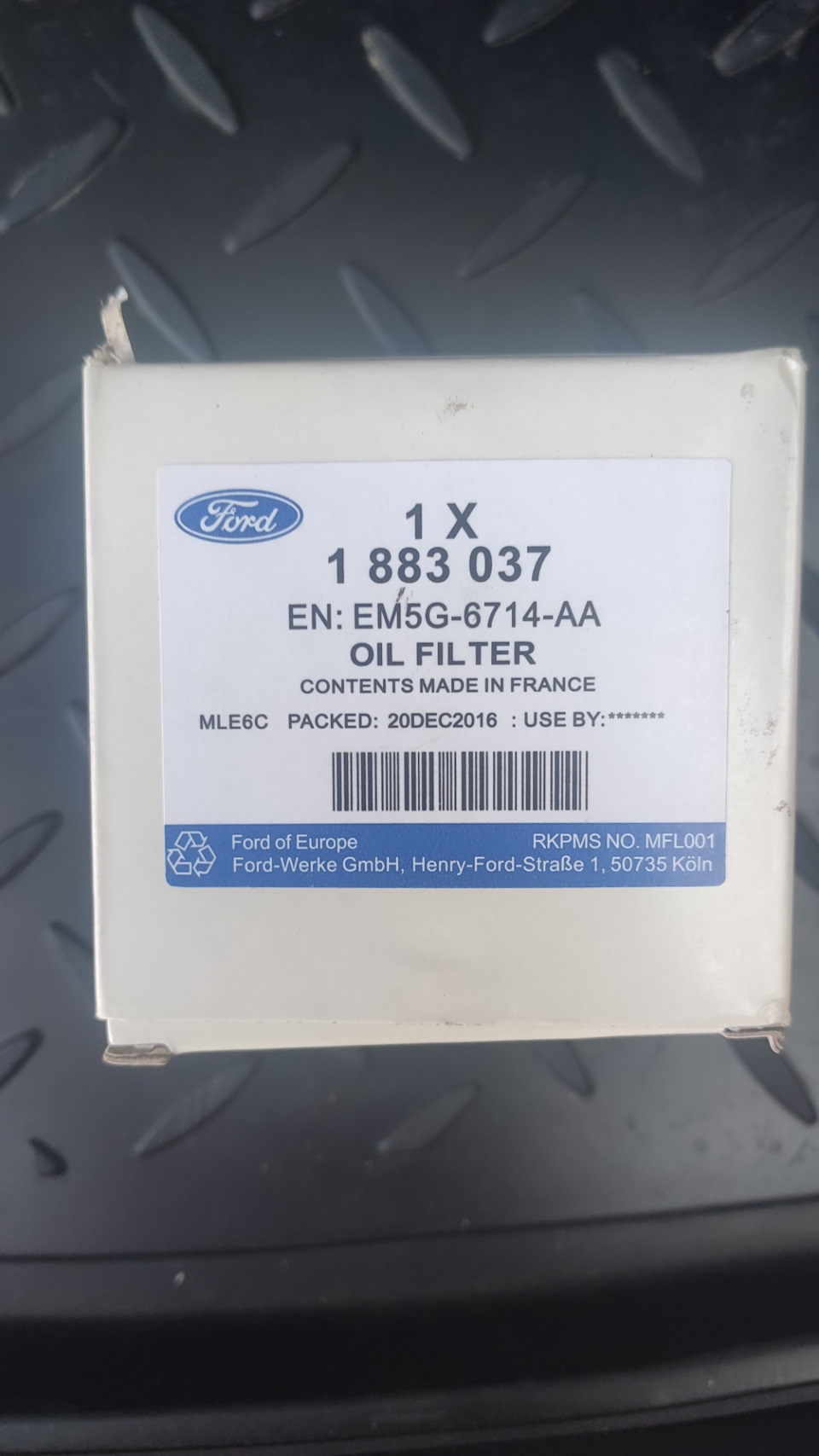 Фото в бортжурнале Ford Focus Hatchback III. Запчасти на фото: 1883037, EM5G6714AA