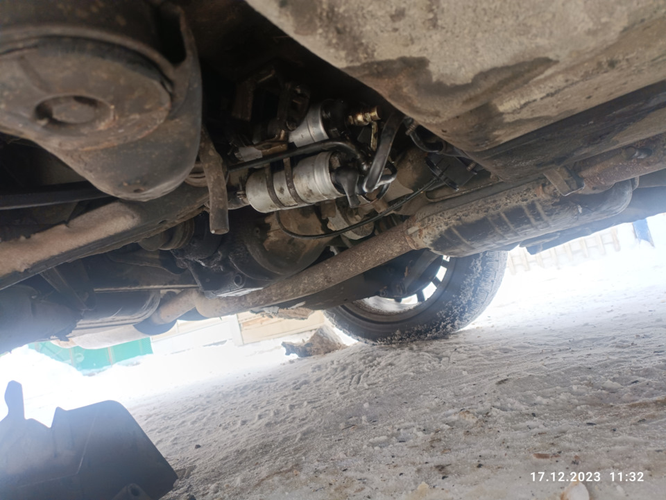 Очередная замена бензонасоса — Mercedes-Benz S-Class (W140), 3,2 л ...