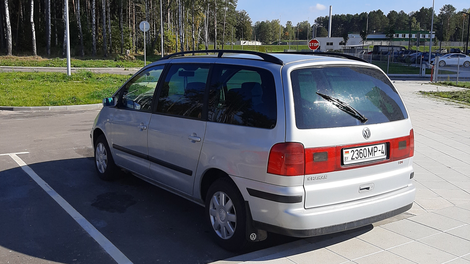 Volkswagen sharan 2000 года. Фольксваген шаран 2000 года. Volkswagen sharan 2000 года. Фольксваген минивэн 2000. Фольксваген шаран 2000 салон.