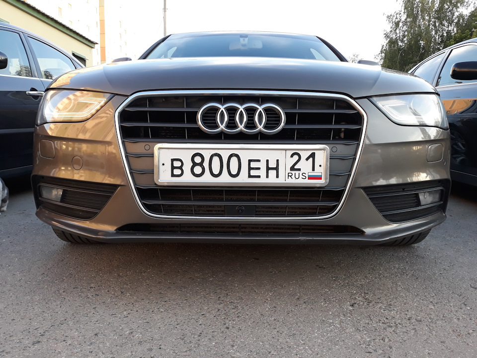 Камера ауди а4. Audi a4 b9 морда. Audi a4 b8 FL. Передняя камера Ауди а5 8t.