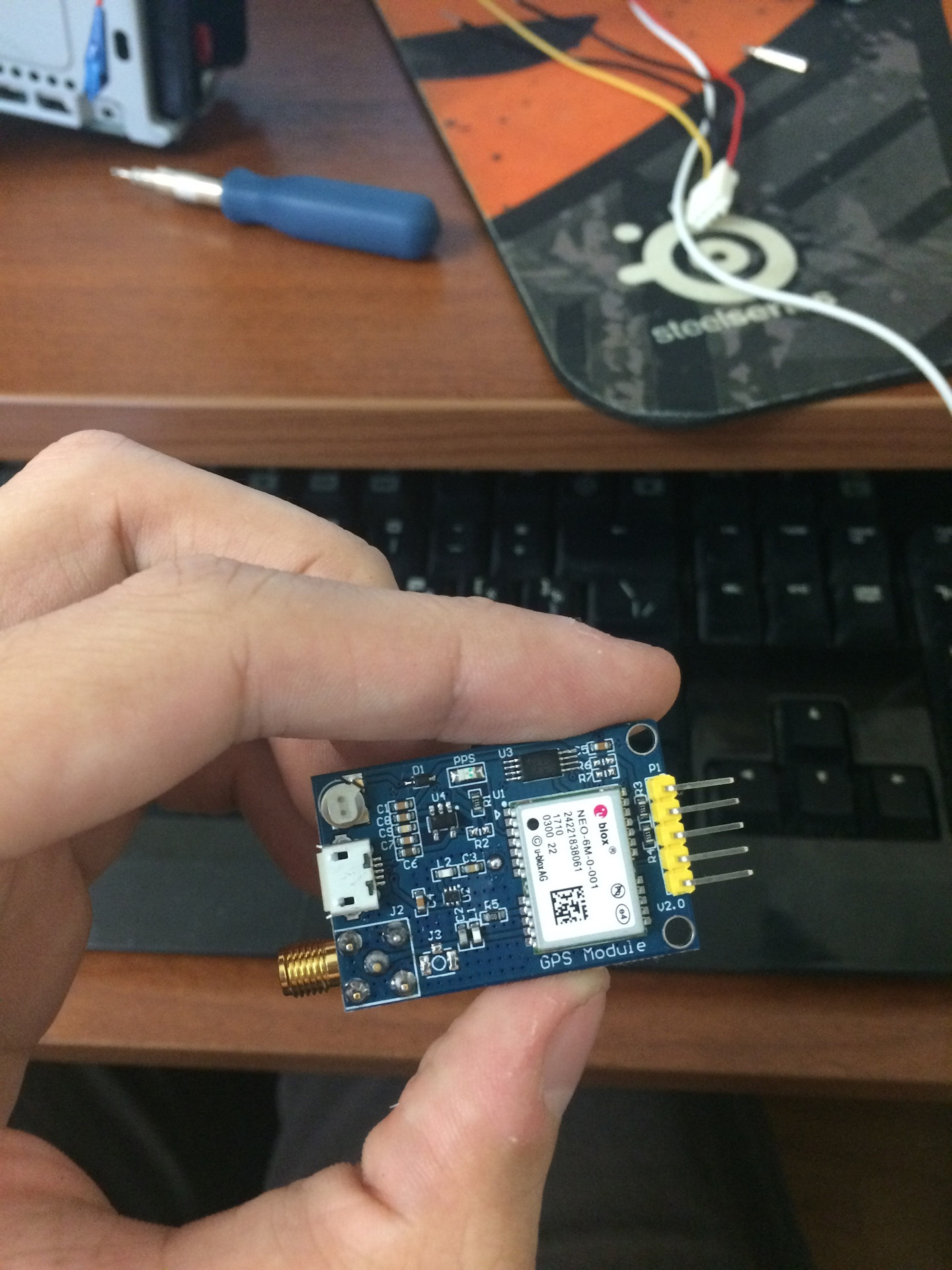 Модуль gps samsung s3. Как выглядит gps модуль в телефоне. Gps модуль silverstone f1. Gps модуль мавик 3. Gps модуль для ардупилота шестигранный.