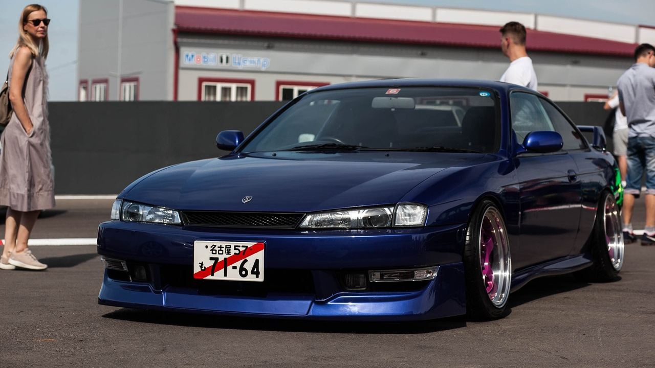 Nissan Silvia s14 stance