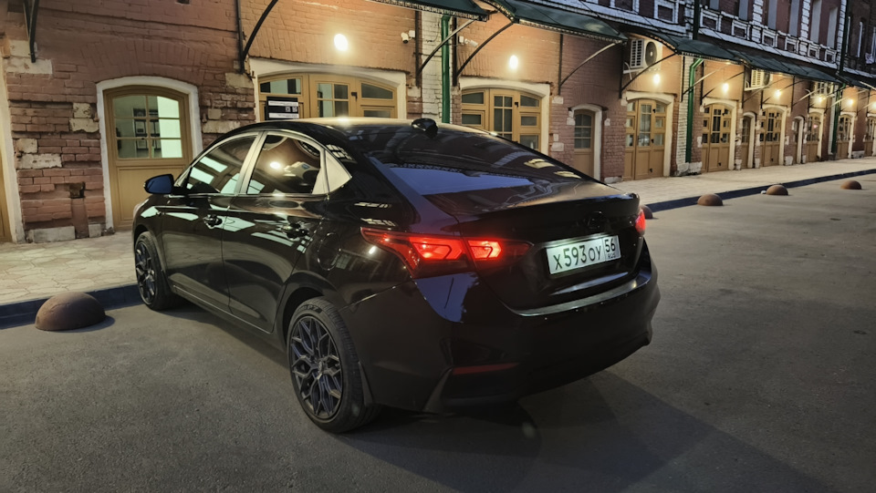 Притемнение нижней части задних фонарей — Hyundai Solaris (2G), 1,6 л ...