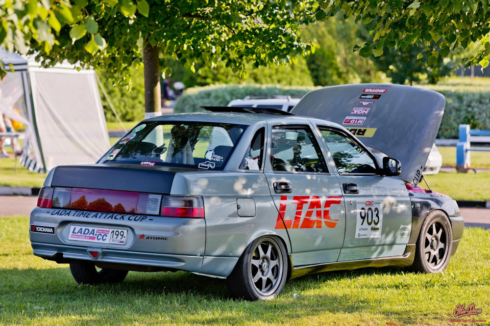 Машину уводит под газом в сторону, блокируется руль — Lada 21102, 1,6 л ...