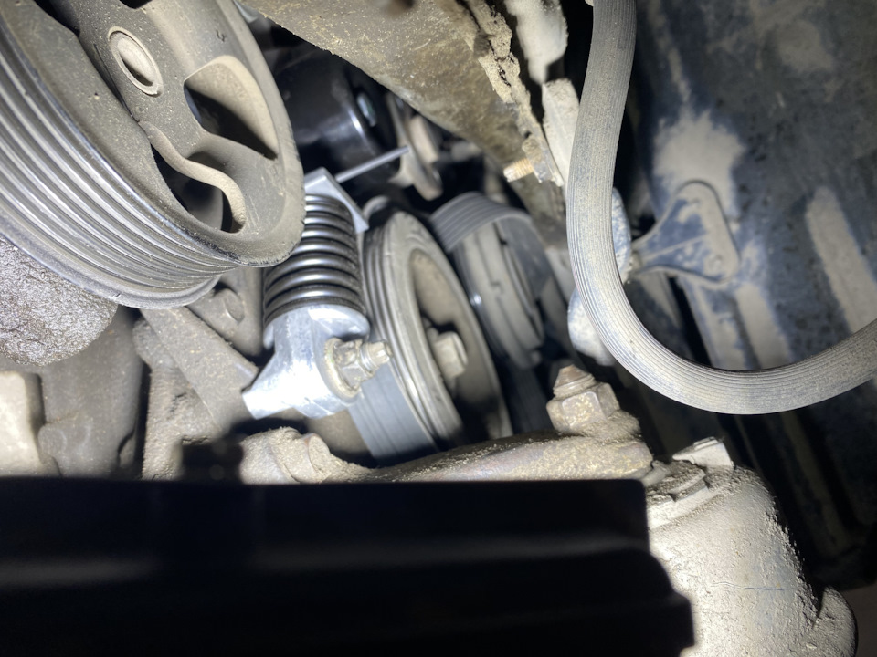 Установленный новый Masuma вид снизу — Toyota Camry (XV40)