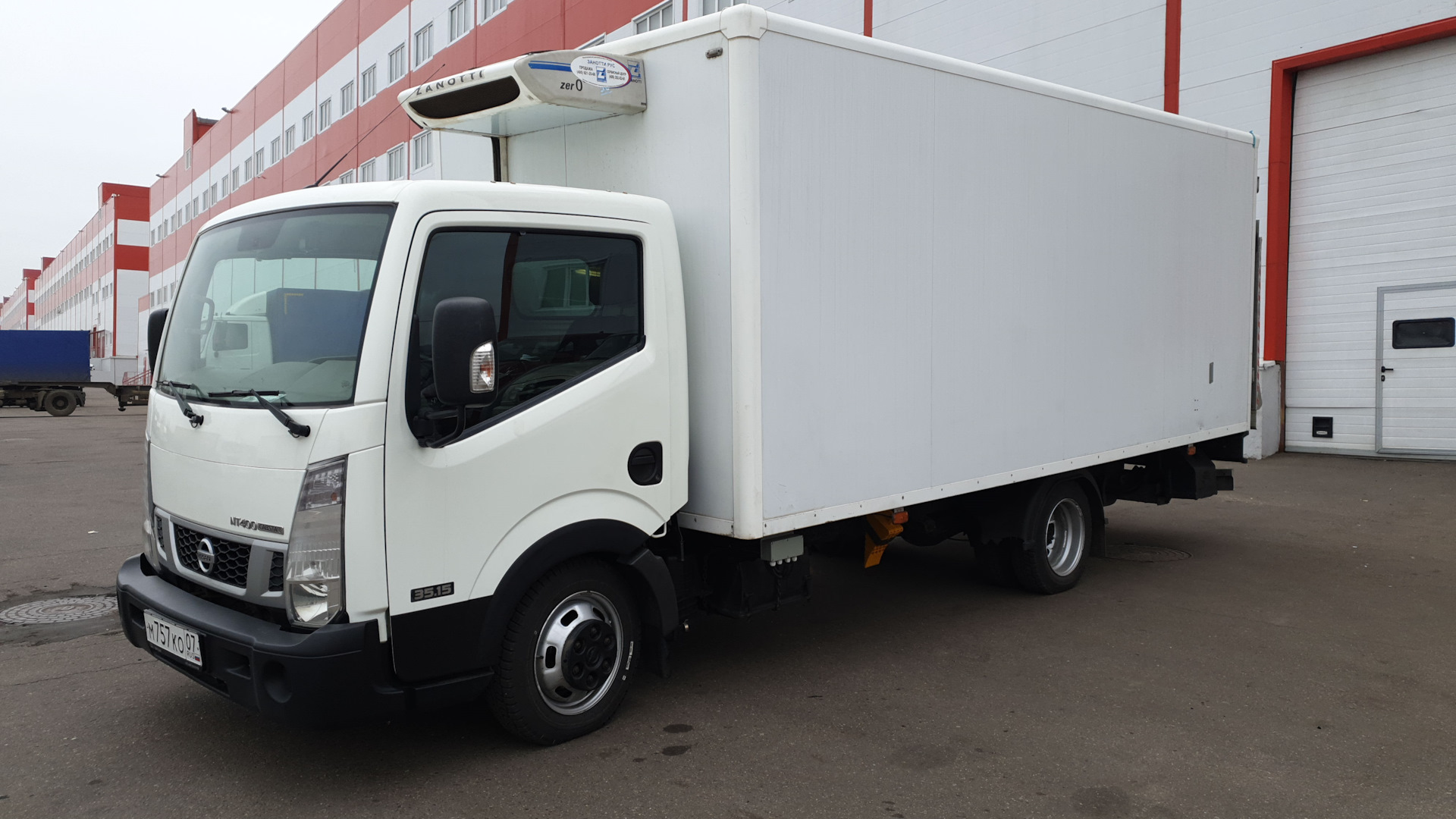 Nissan Cabstar 3.0 дизельный 2015 | на DRIVE2