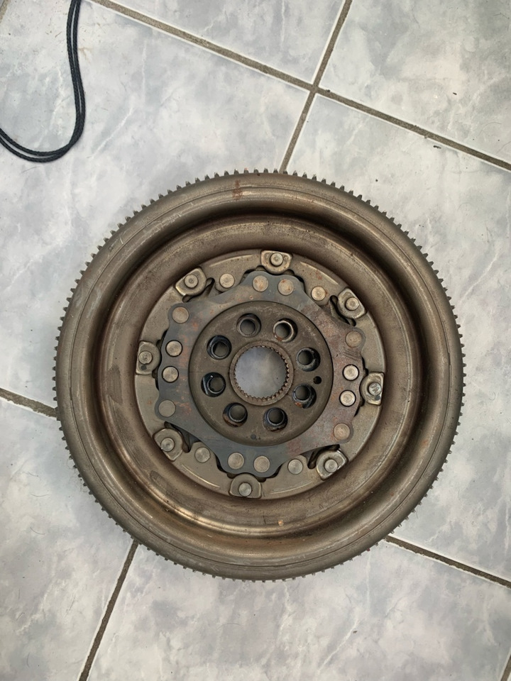 06J105266AE Маховик VAG | Запчасти на DRIVE2