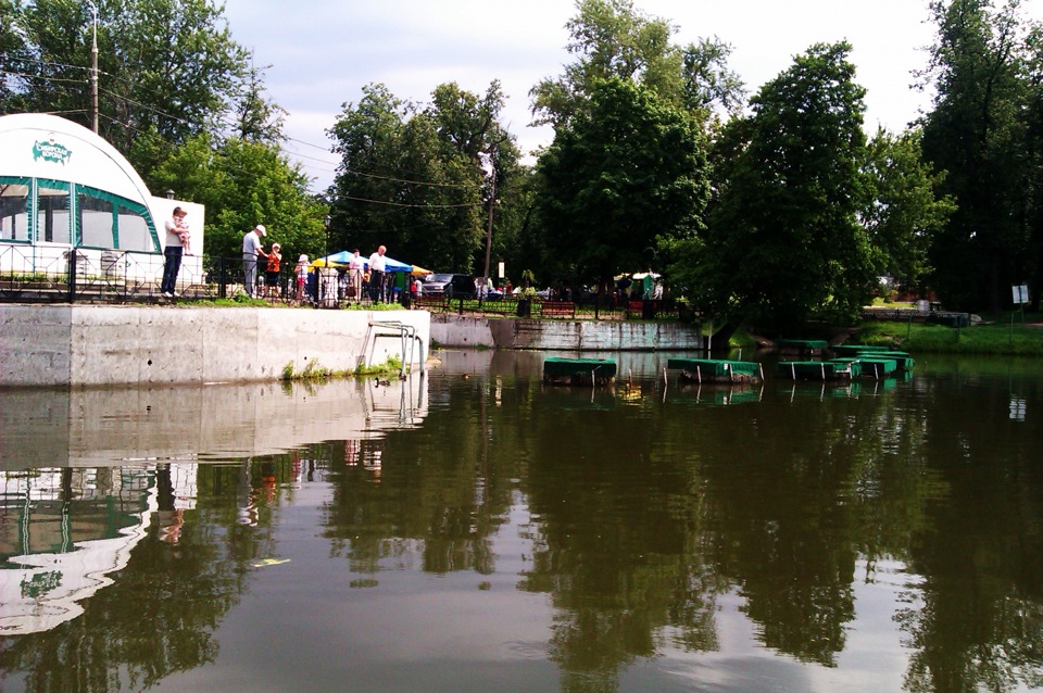 Скамейка любви и верности в кузьминках