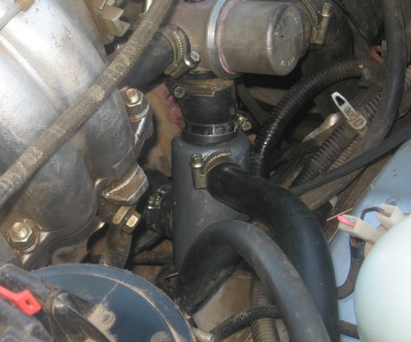 Нива шевроле нагрев двигателя. Подогрев двигателя шевроле нива 220в. Мотор шевроле нива 1. Подогреватель двигателя 220в на ниву 21213. Нива шевроле нагрев двигателя.