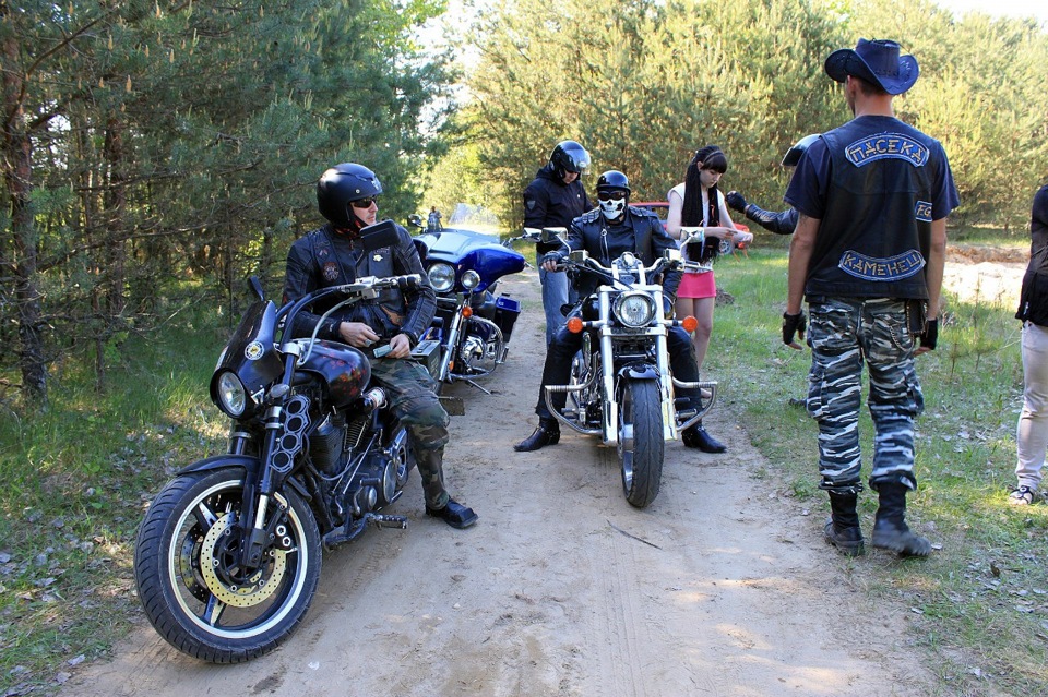 байк слет малоярославец. байк слет в юхнове. байк слет малоярославец. слет байкеров малоярославец. мото слет байкеров.