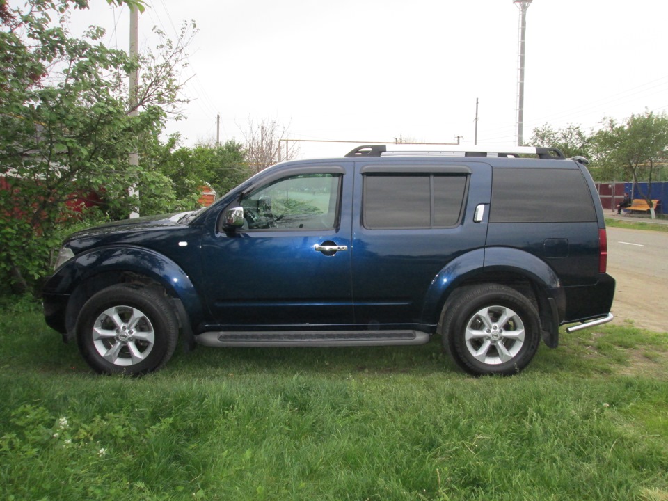 Ниссан патфайндер 2.5. Nissan Pathfinder 2.5 дизель. Nissan Pathfinder 2007 2.5 дизель. Nissan Pathfinder 2.5 МТ, 2005. Ниссан Патфайндер 2011 2.5 дизель.