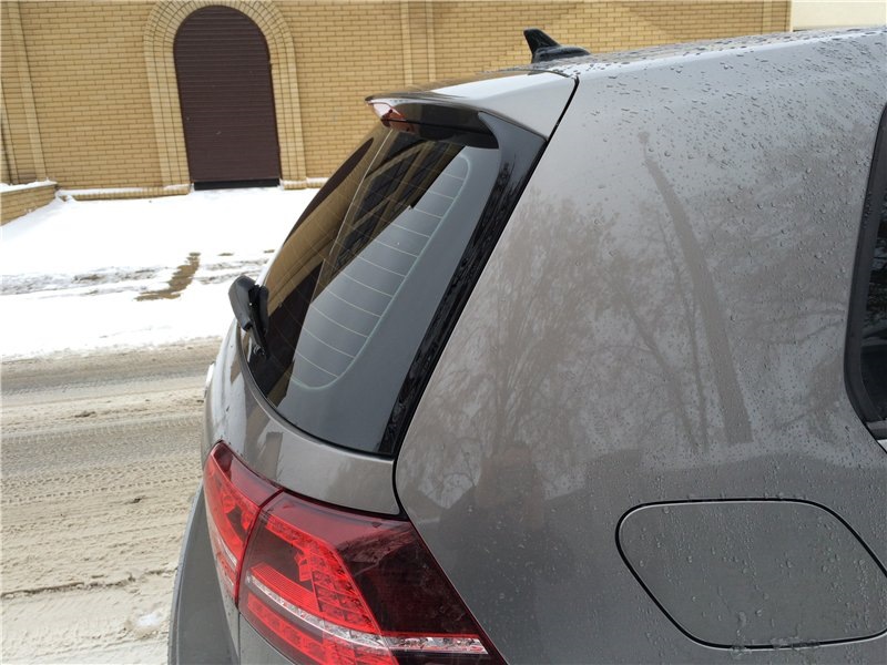 спойлер верхний даф 105. боковые спойлера. накладка на спойлер киа спортейдж 4. дефлекторы крышки багажника шкода кодиак 565071601. Kia sportage заднее стекло.