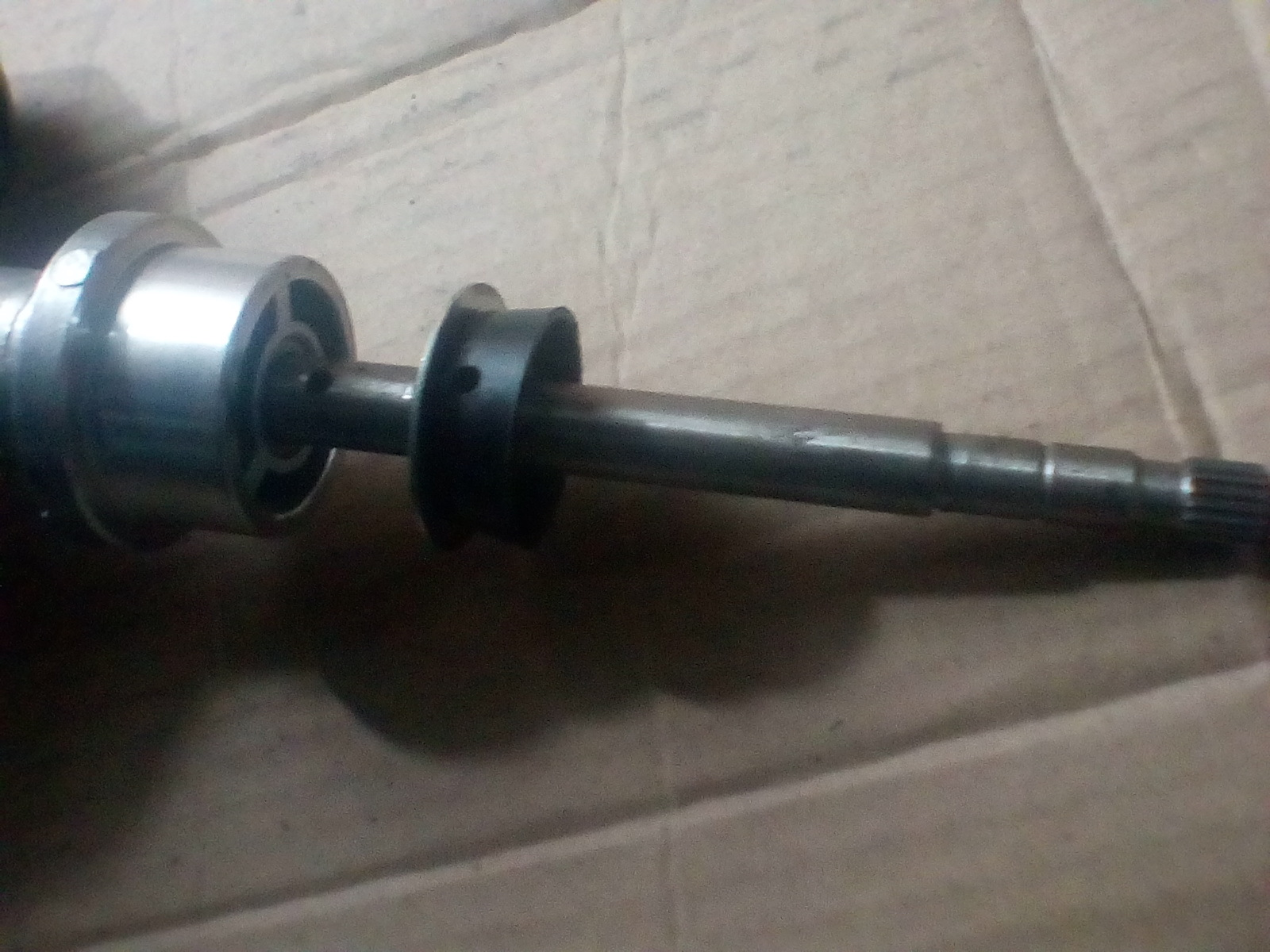 Валы трамблеров ваз. Вал трамблера ваз 2101. Вал трамблера 2103. Вал трамблера ваз 2106. Р147 трамблер.