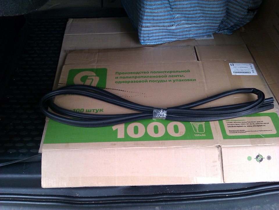 установка уплотнительной резинки от нивы на 5 дверь. — Citroen Berlingo ...